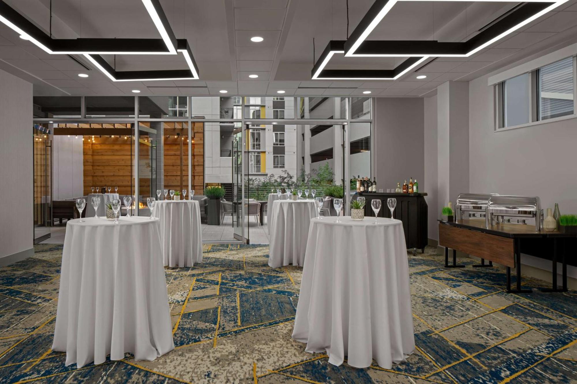 Homewood Suites By Hilton Charlotte Uptown First Ward Exterior foto